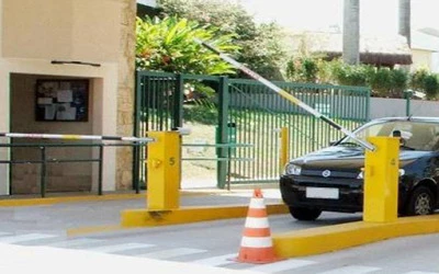 Controle a entrada e saída de veículos com a cancela automática para estacionamento